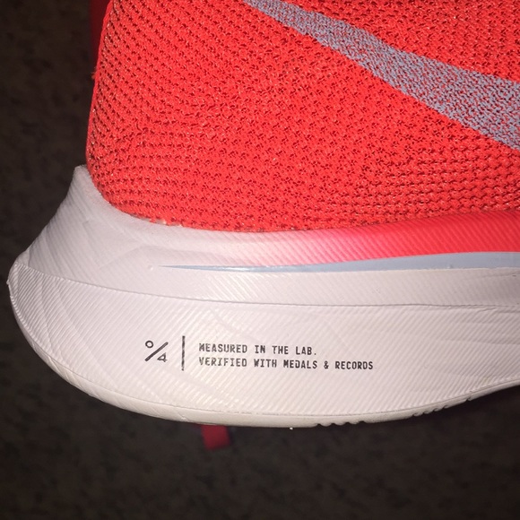 Nike Vaporfly 4% Flyknit - Picture 5 of 5